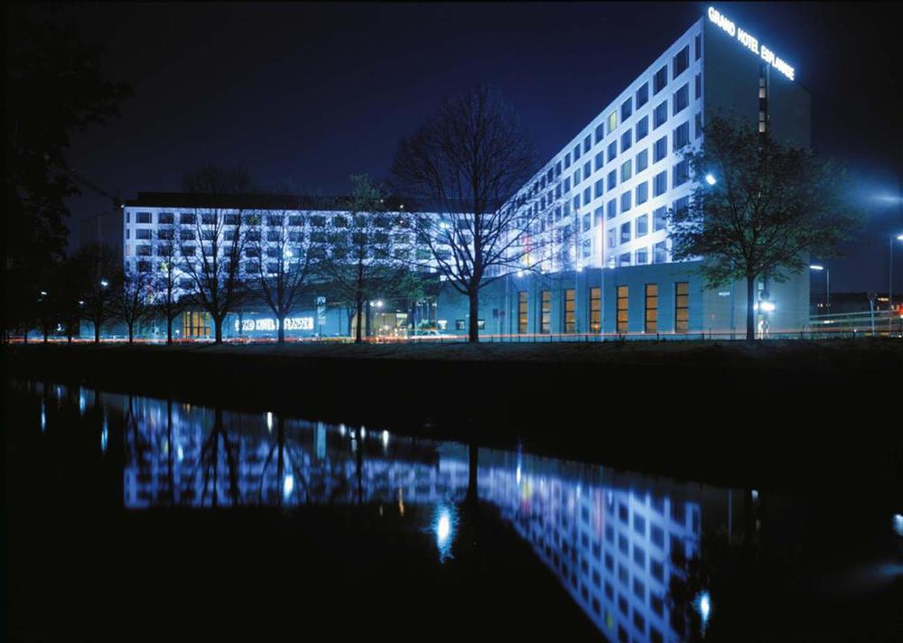 Sheraton Berlin Grand Hotel Esplanade Exterior photo